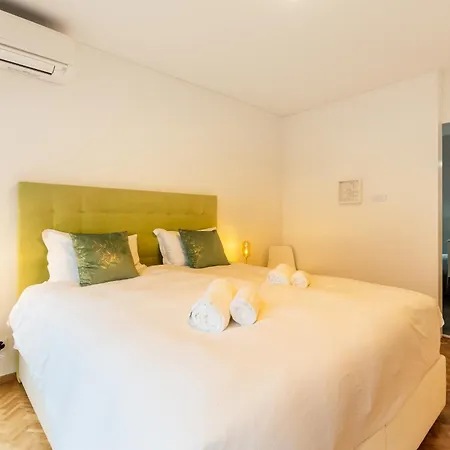 Sky Lounge Penthouse, Lux, 5 Stelle Apartment Lugano