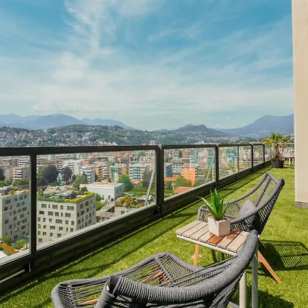 Sky Lounge Penthouse, Lux, 5 Stelle *